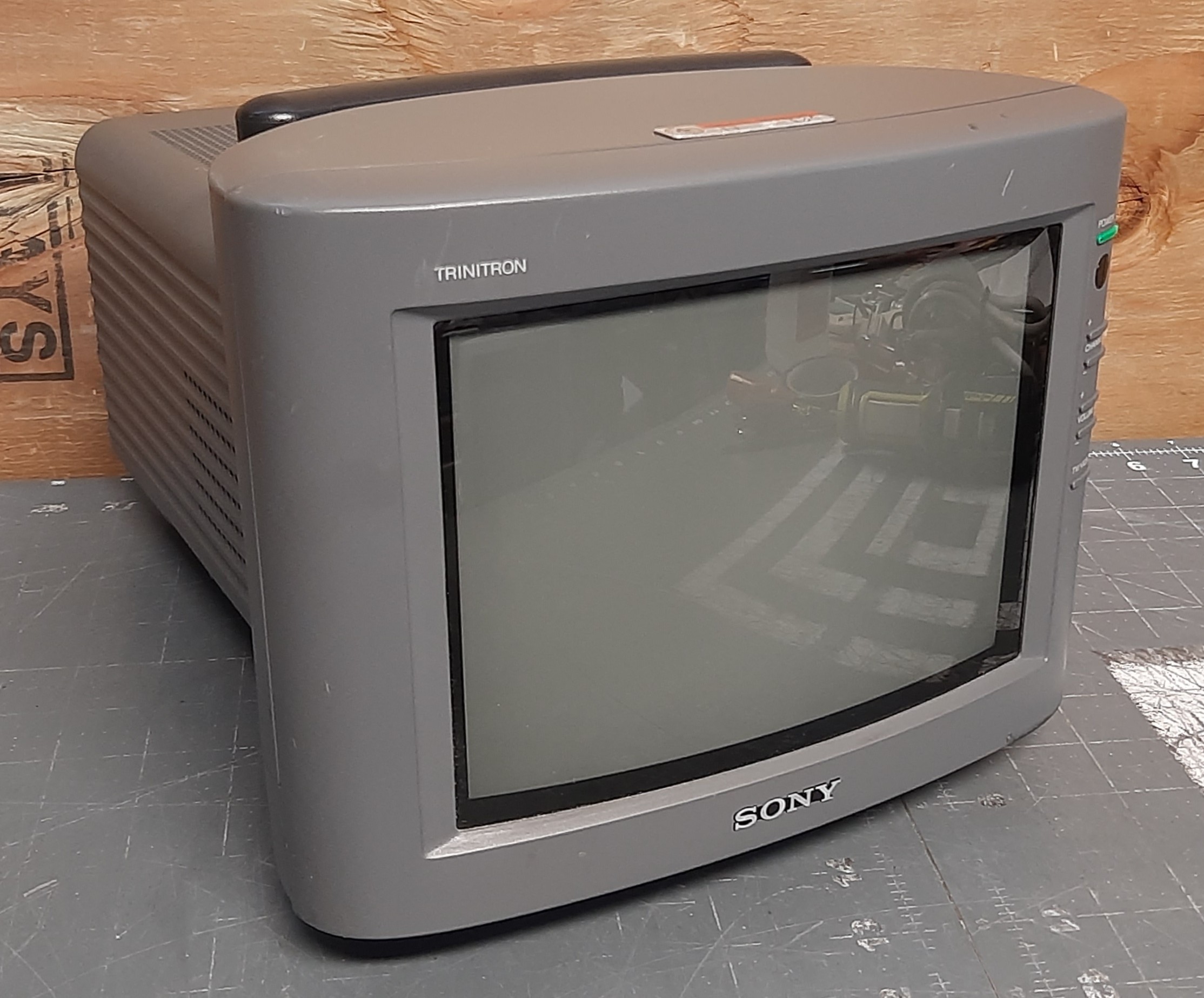 Sony KV-8AD11 | CRT Database